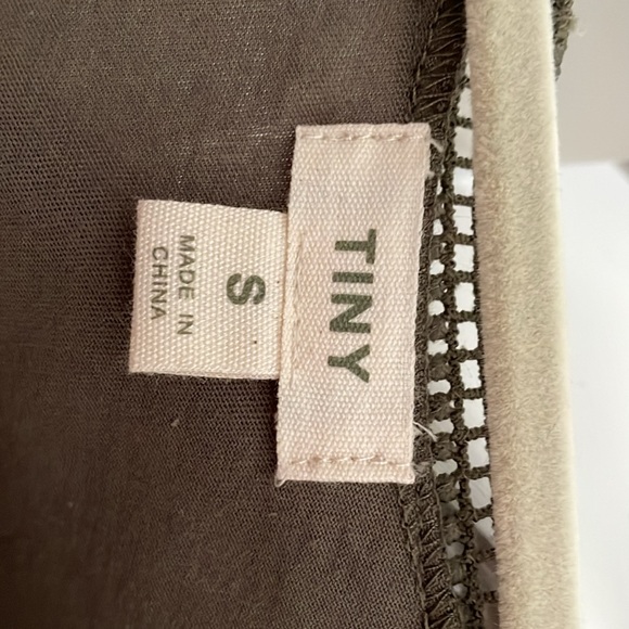 Anthropology Embroidered Wrap Top Olive Green size SM - Picture 4 of 6